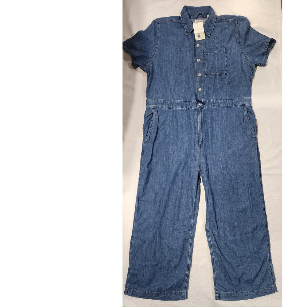 Levi's jumpsuit women's XXL short sleeve. New with tags